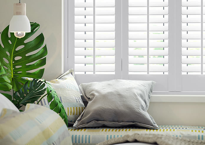 Bromley, Nimbus Grey - Full Height Twist&Fit Plantation Shutter - Image 5